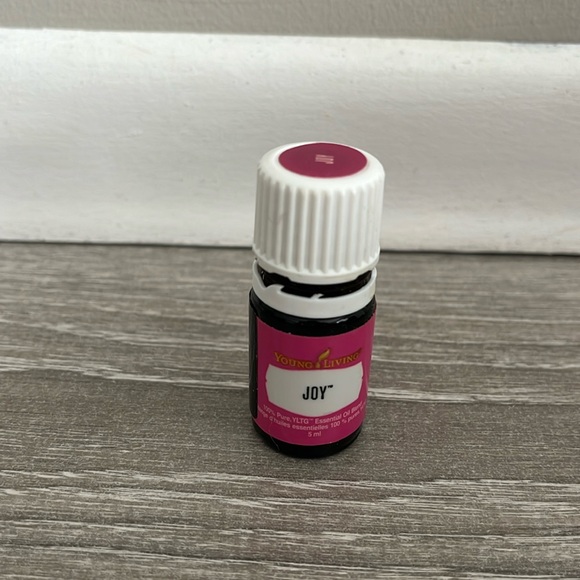 Young Living Joy Essential Oil - Picture 1 of 1